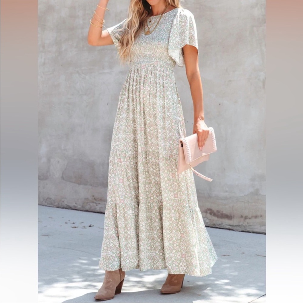 VICI - Medium - Floral Smocked Maxi Dress - green and pink